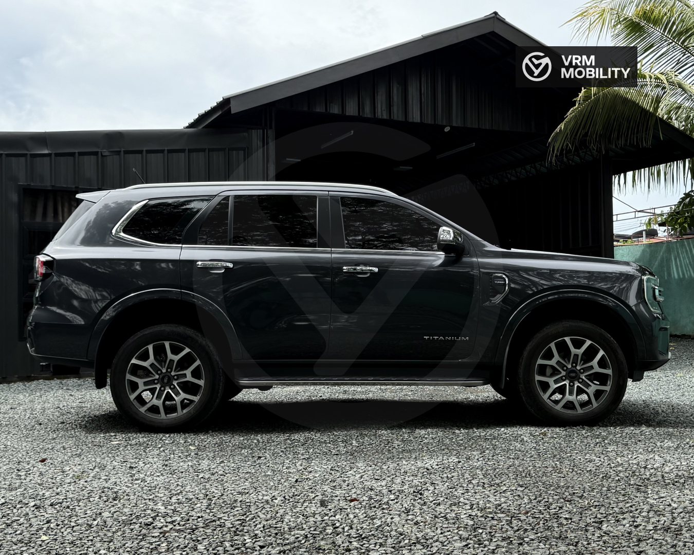 Ford Everest photo