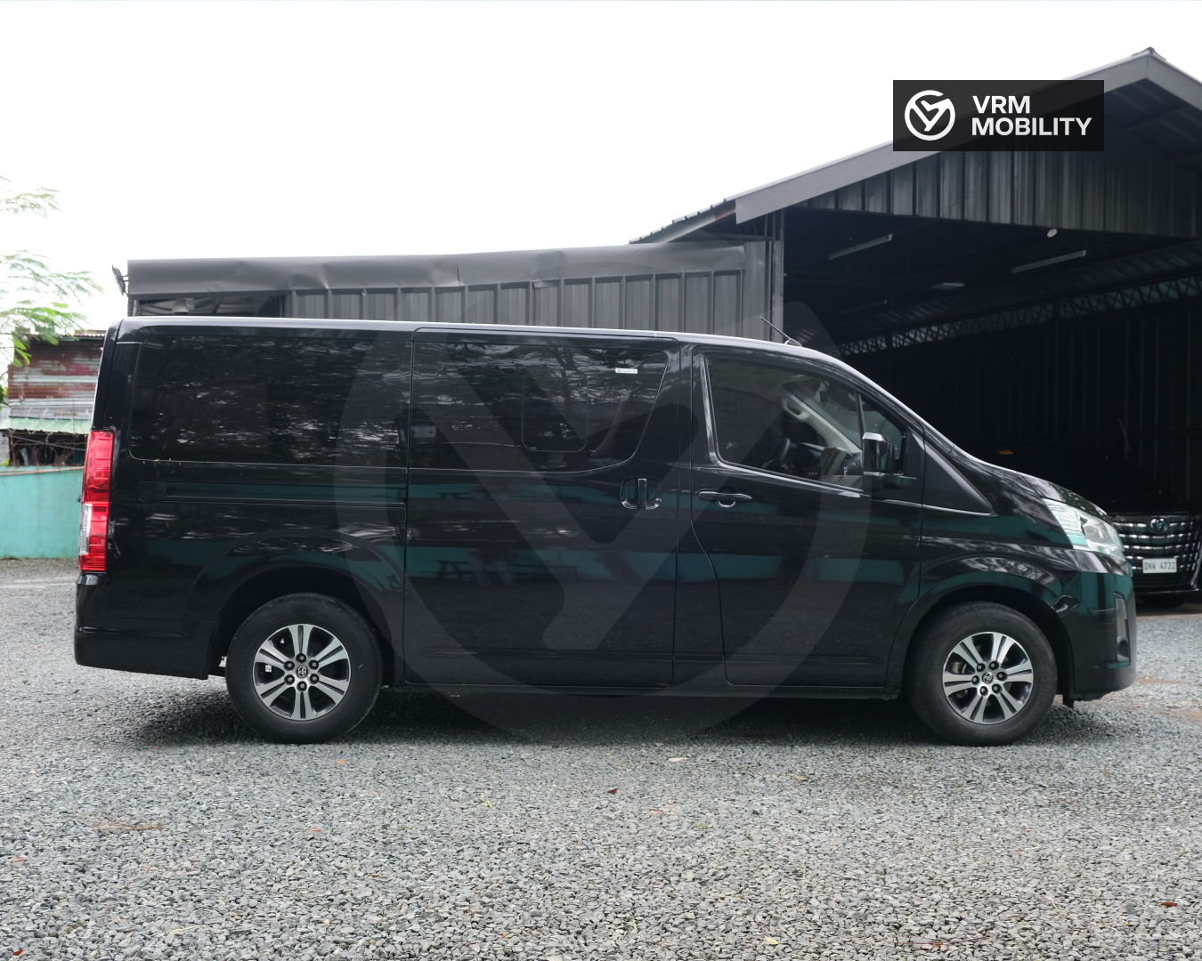 Toyota GL Grandia photo