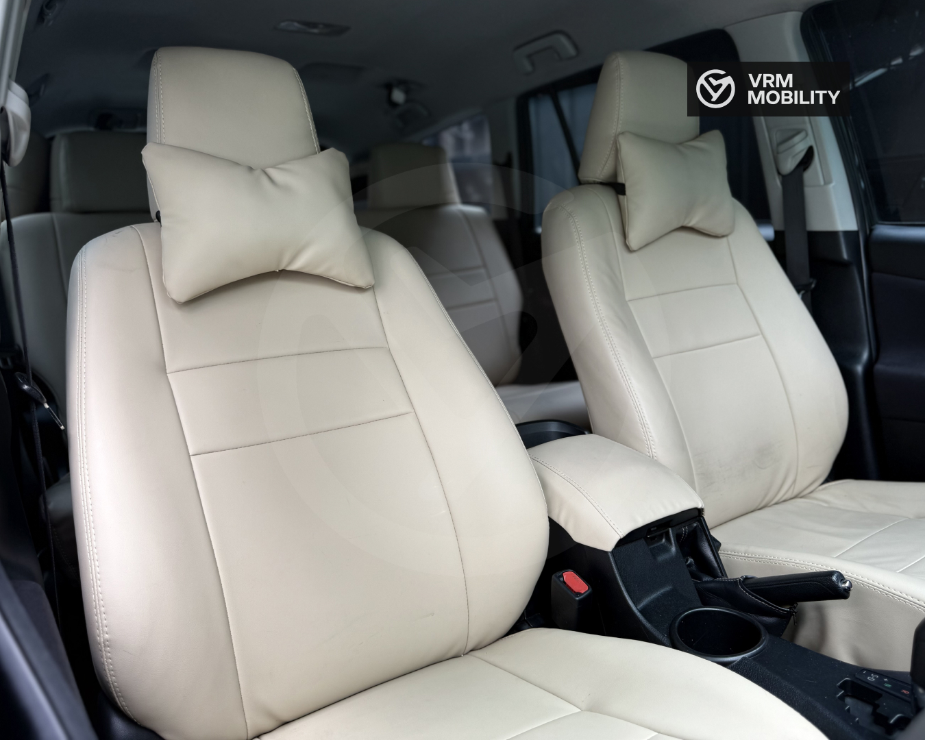 Toyota Innova photo