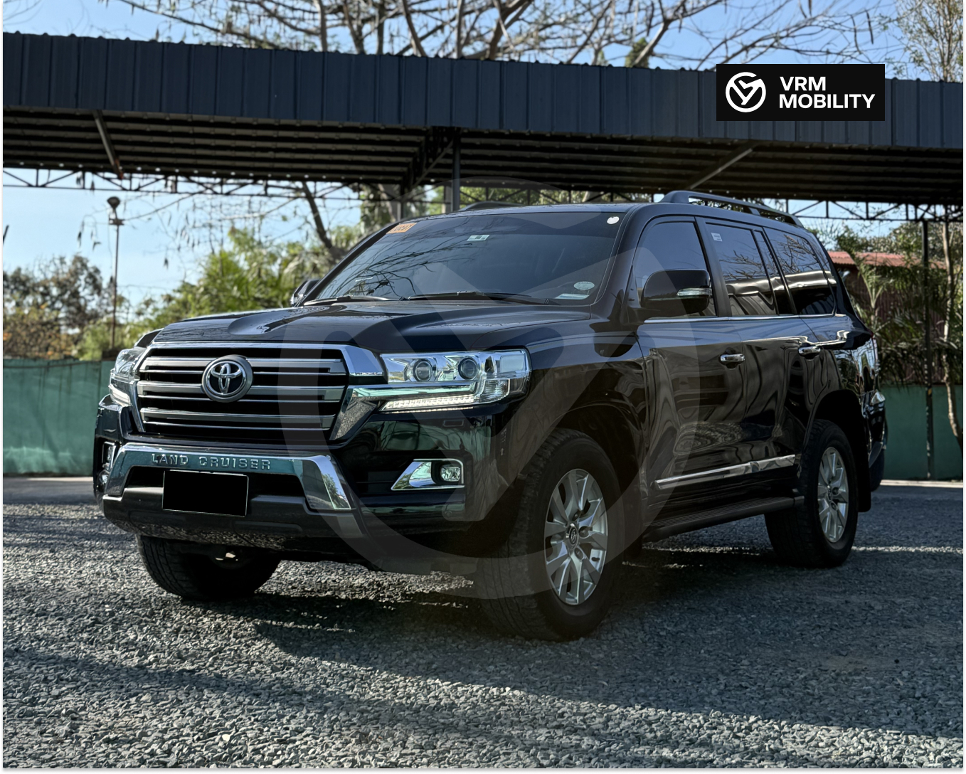 Toyota Land Cruiser 200 SUV